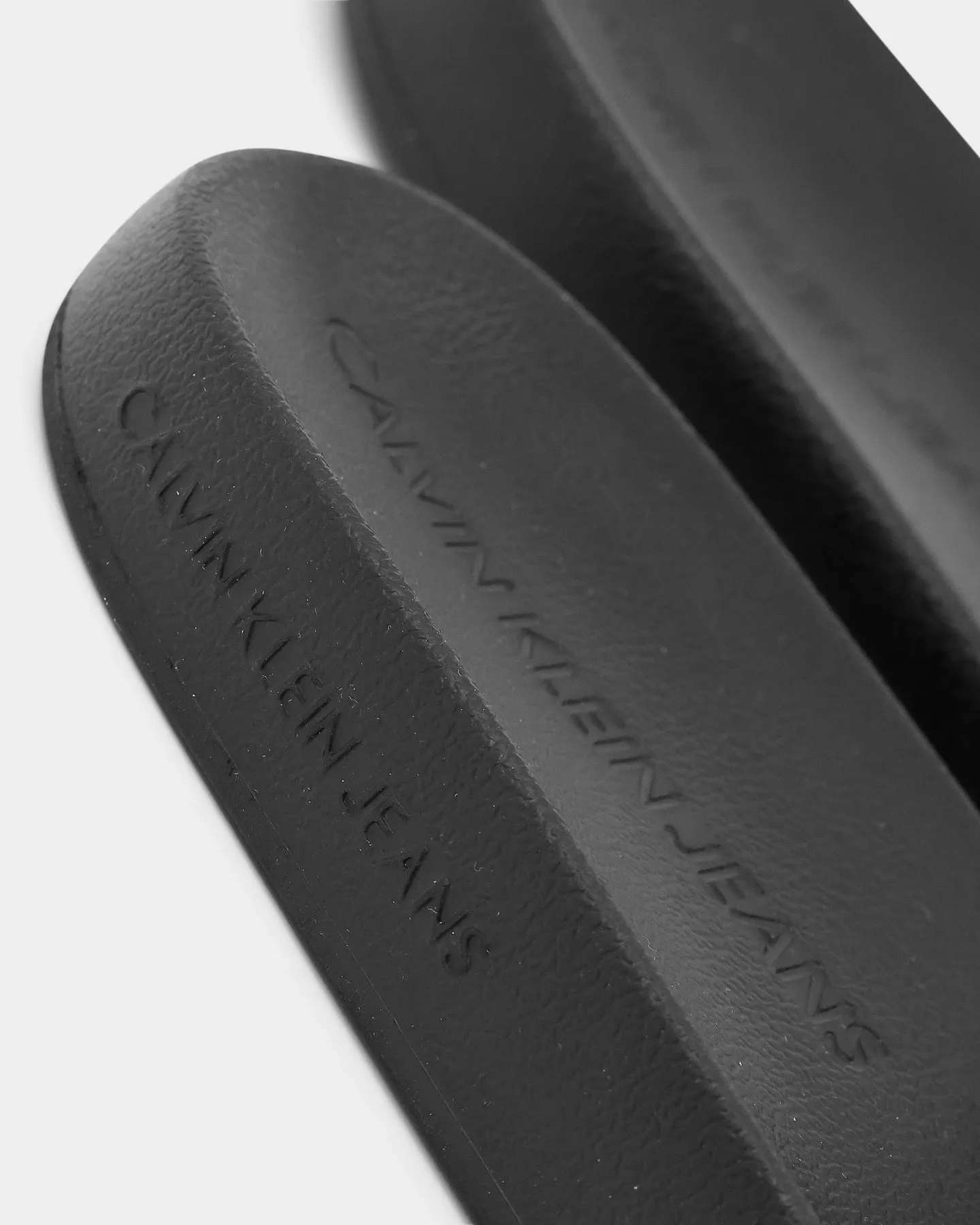 Calvin Klein Women's Institutional Logo Slide Black