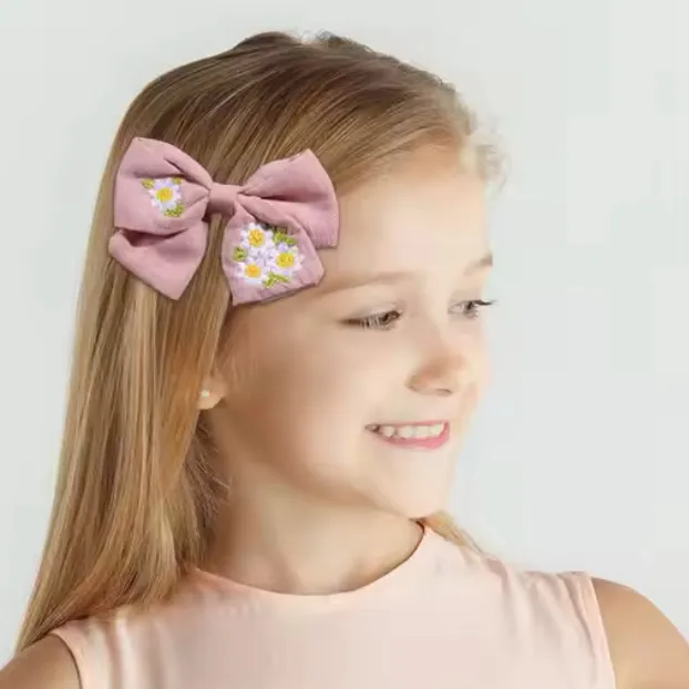Daisy Bow