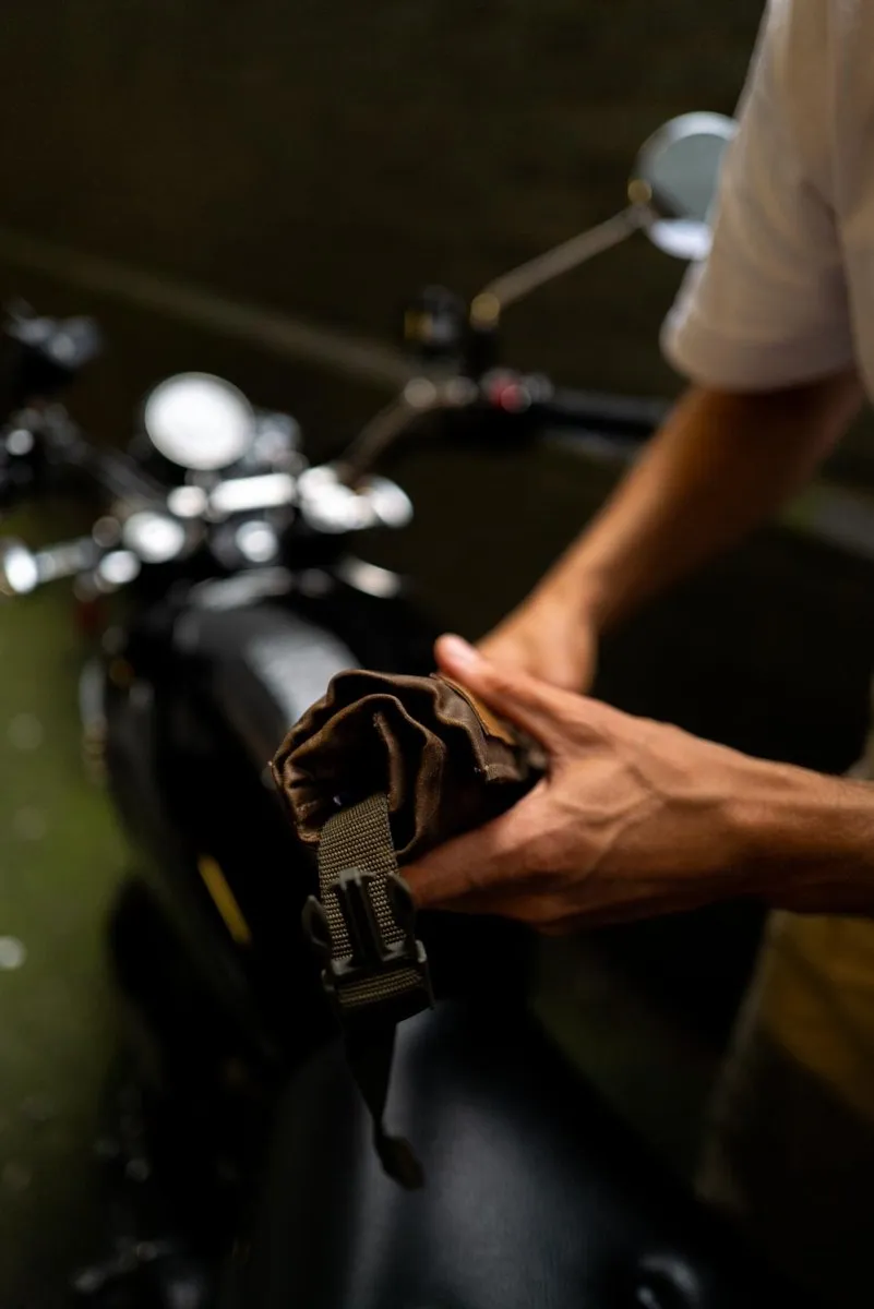 Libertatia Oilskin Tool Roll in Calima