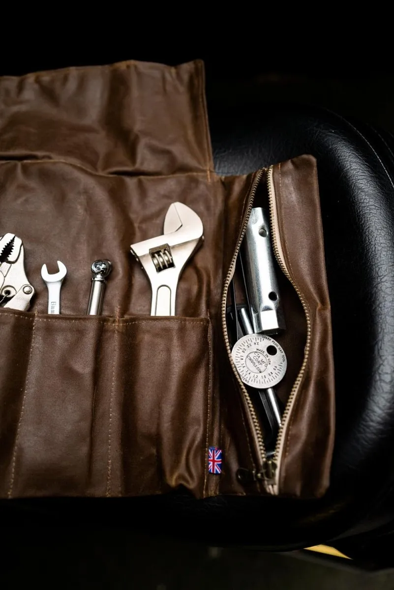 Libertatia Oilskin Tool Roll in Calima