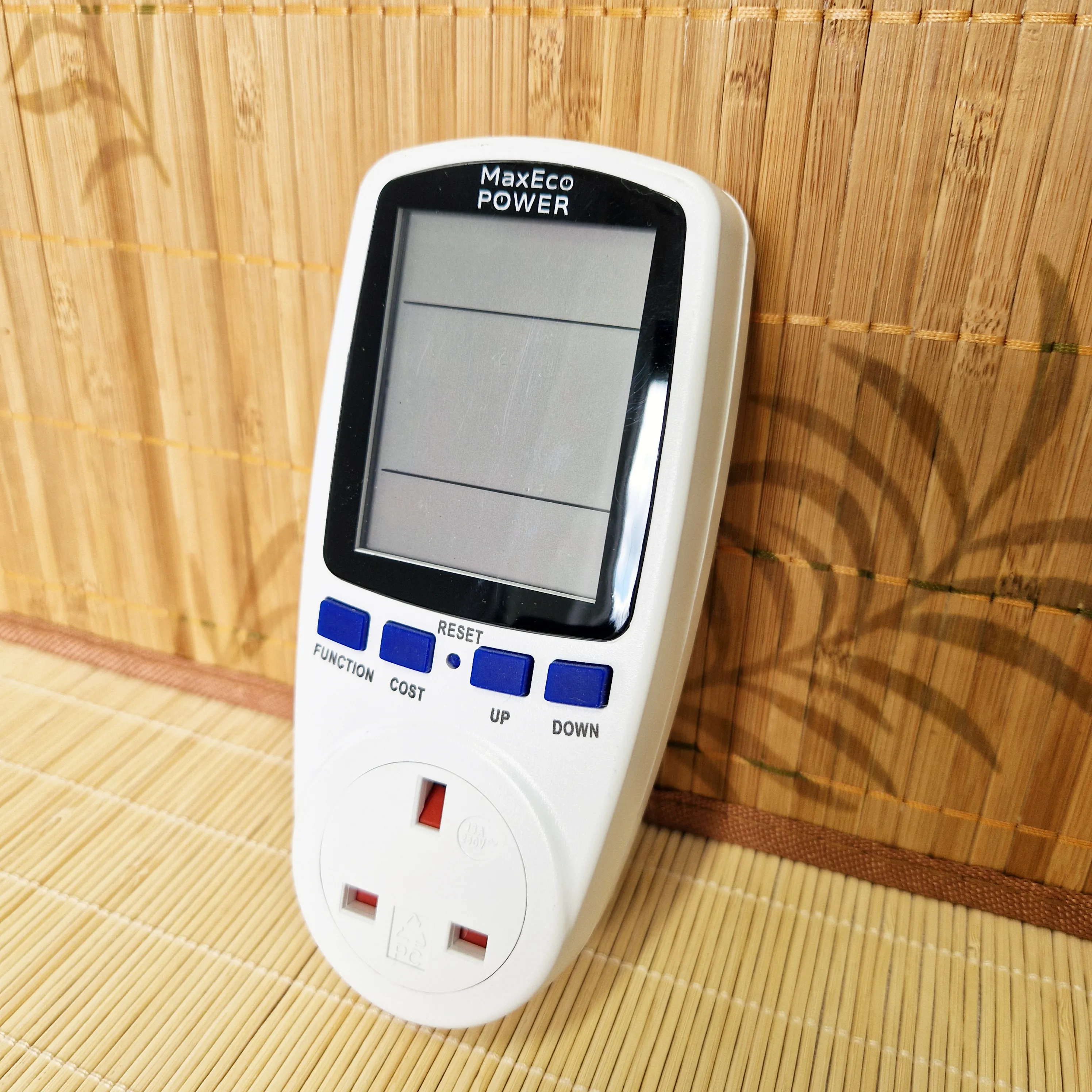 MaxEco Power UK Plug Energy Meter