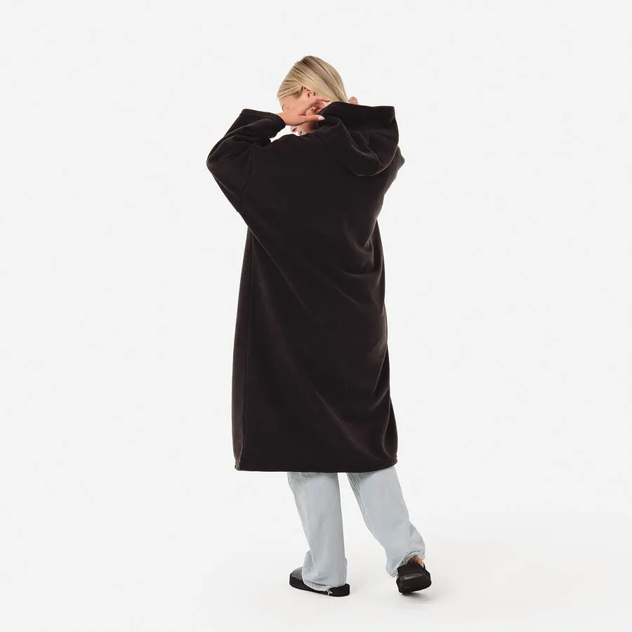 SLOWTIDE Everyday Chilling Fleece Poncho - BLACK