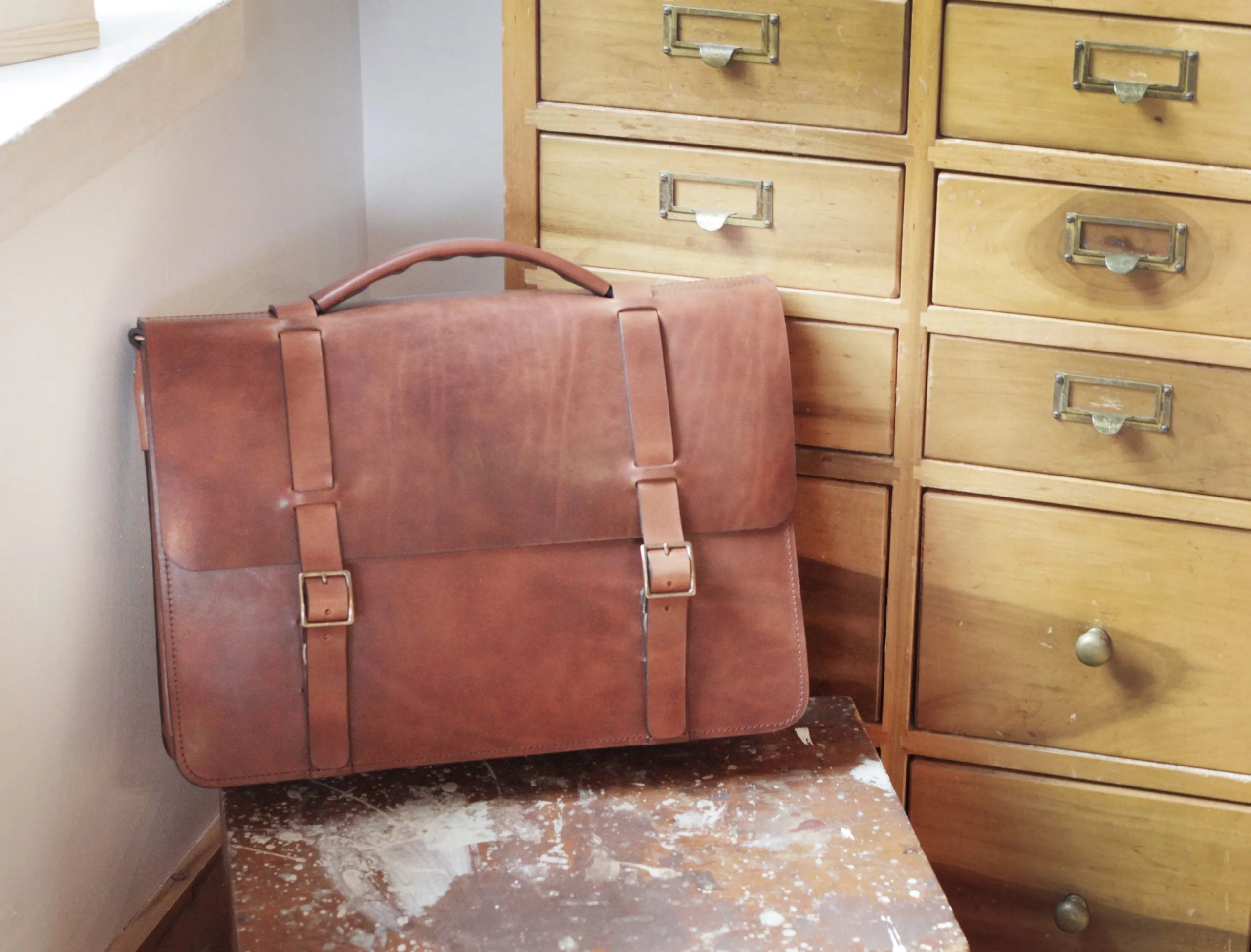 The Vintage - Medium Brown 15"